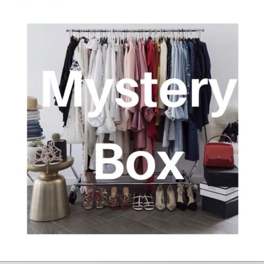 - 5LB INVENTORY BOXES FOR RESELLERS NEW WITH TAGS & NWOT